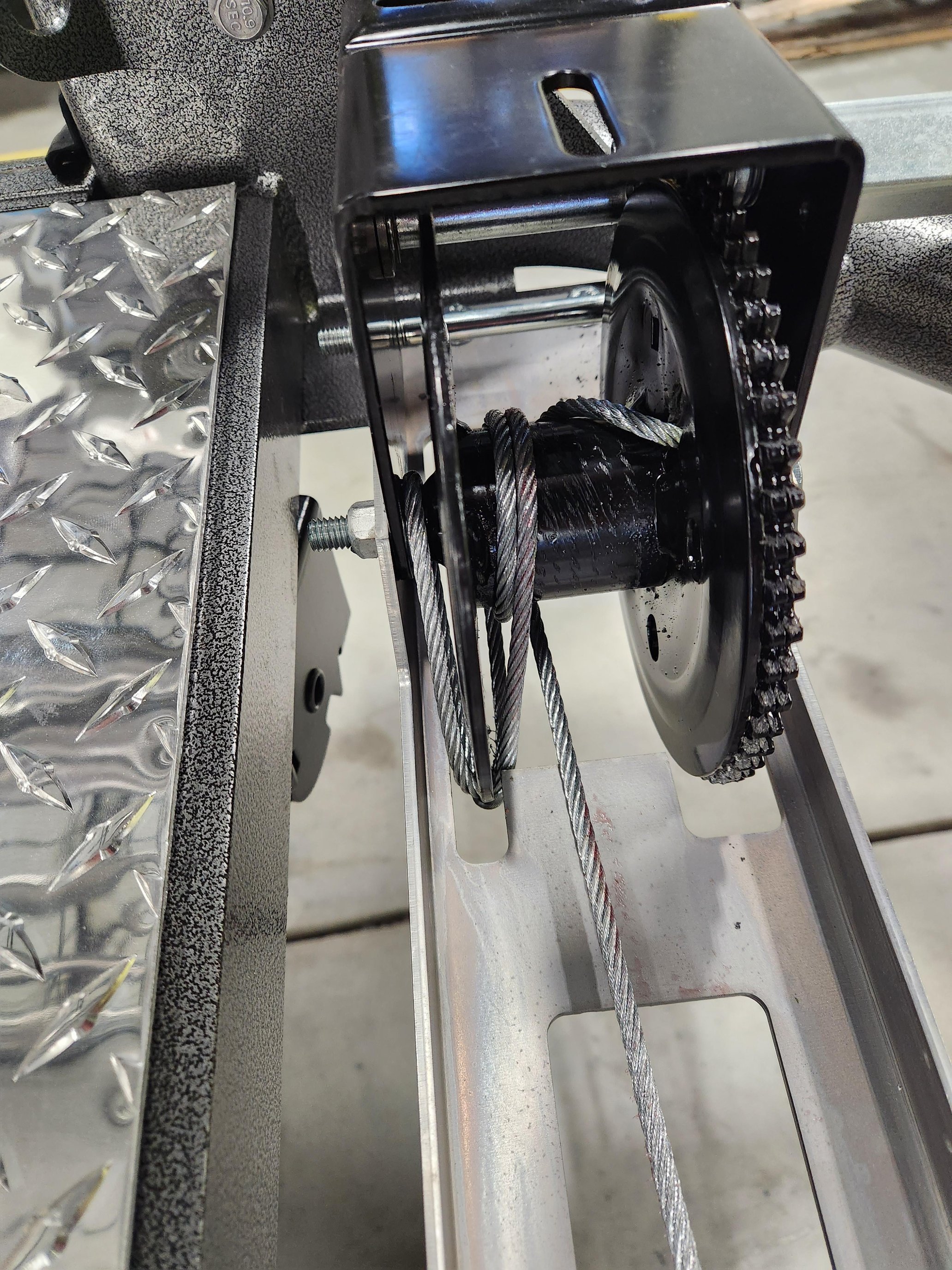 Winch cable is bound and my pod won't fully raise or descend.